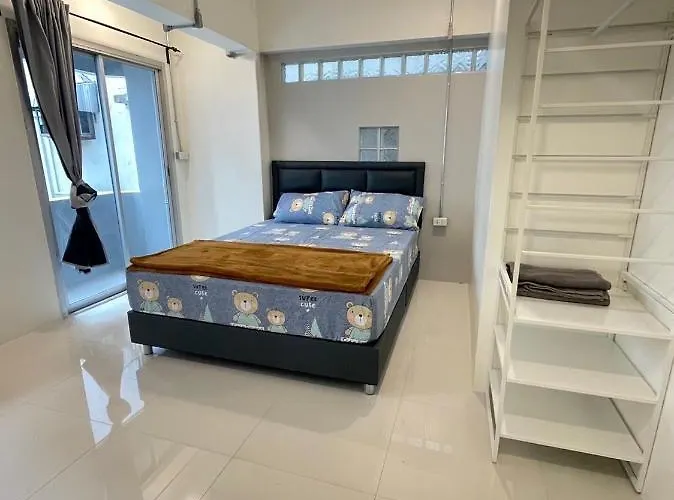 Apartment 808